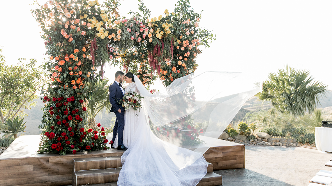 Epic Jewish wedding celebration at Hummingbird Nest Ranch in California