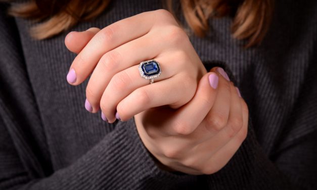 The Complete Guide to Buying Kashmir Sapphires
